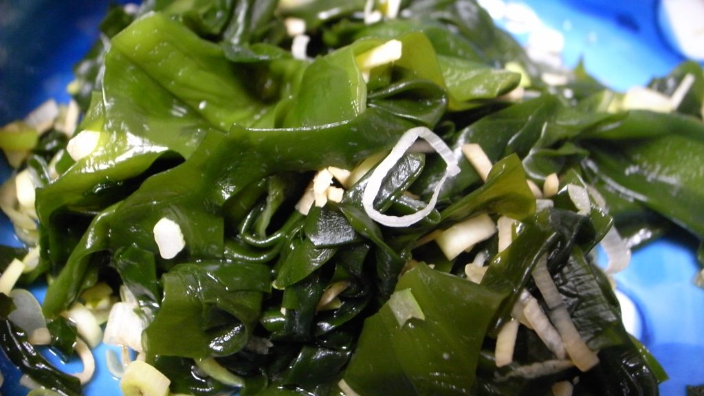 Wakame-Salat mit Fenchel