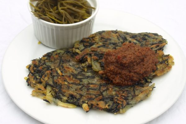 Kartoffel-Hijiki-Rösti mit Berglinsen-Dip