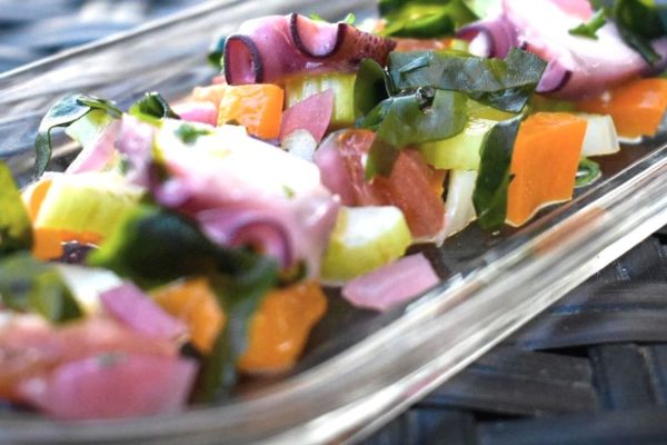 frischer Wakame-Pulpo-Salat