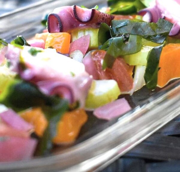 frischer Wakame-Pulpo-Salat