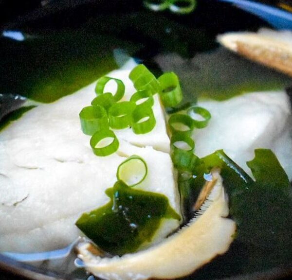 Mittelmeerfische in Dashi