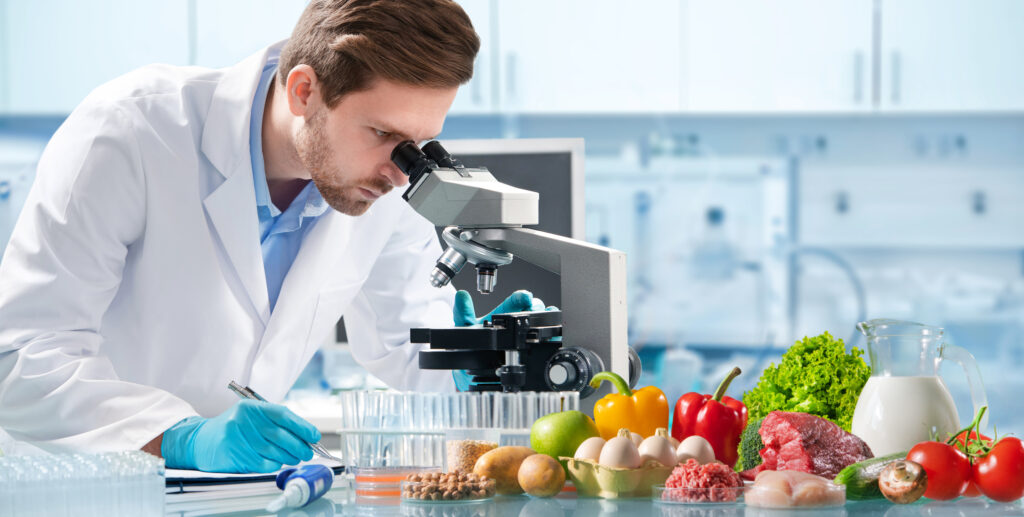 Lebensmittel im Labor: Prüfung auf Schwermetalle bei Algen